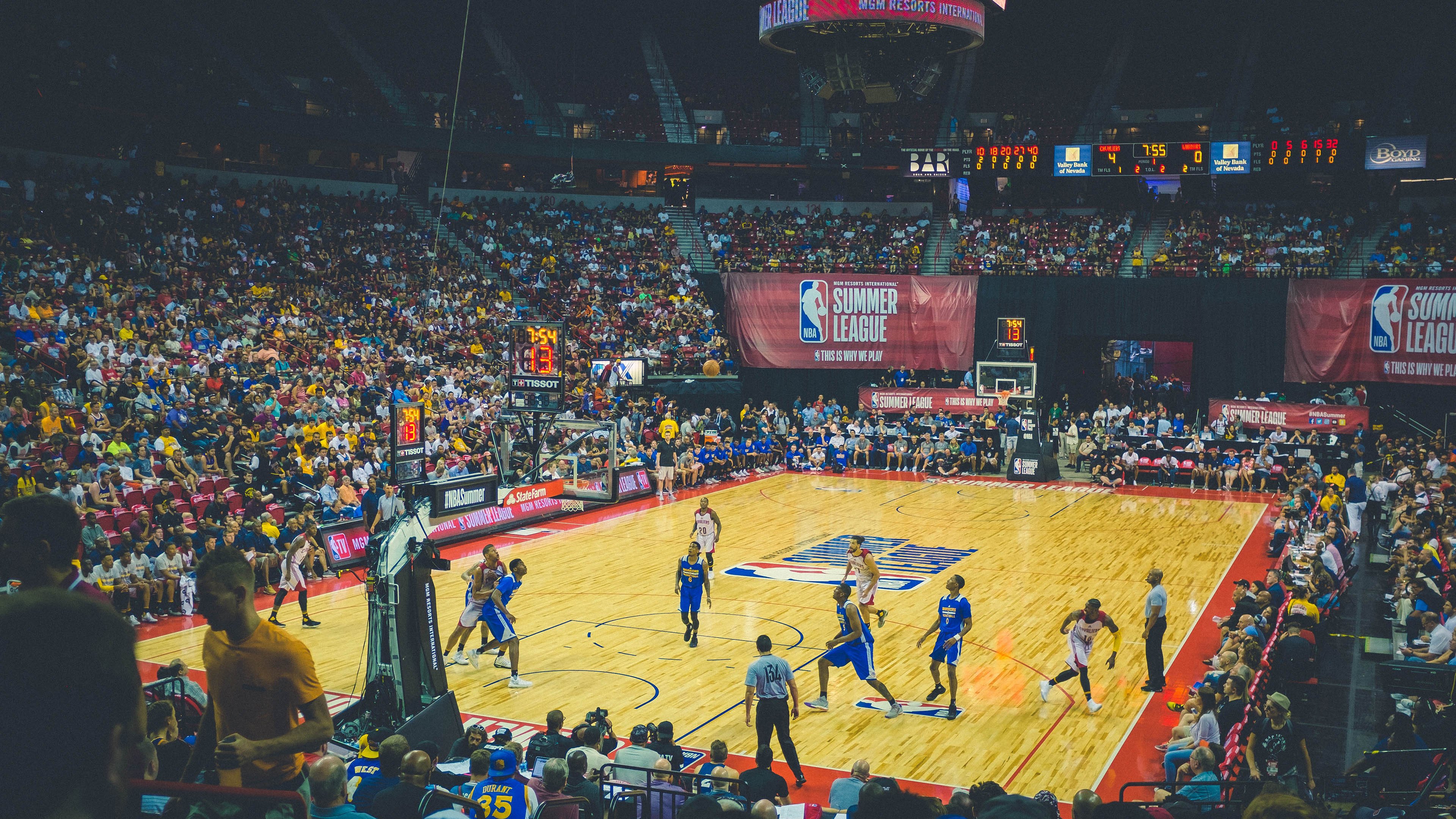 德甲精彩瞬间：快节奏中不断突破极限，德甲最快提前几轮夺冠