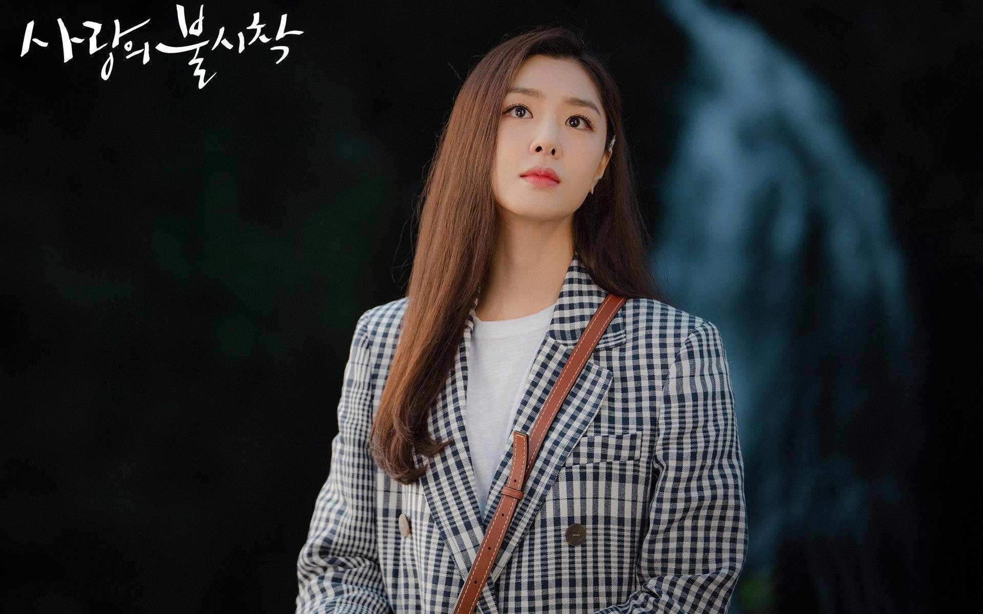 开云竞猜官网-_全民冰壶挑战：冬日里的运动热潮_，冰壶运动比赛视频